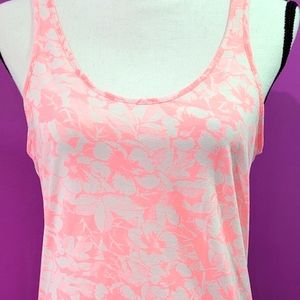 Pink vs tank top